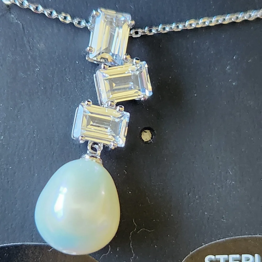 RH Macys Fine Jewelry Sterling Silver Necklace Cultured Pearl Clear Stones NWT